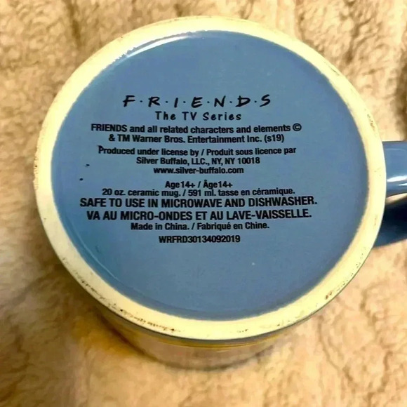 Friends The TV Series Cast Coffee Tea Mug Cup, Large 20 OZ RARE. PRE-OWNED - Picture 3 of 3